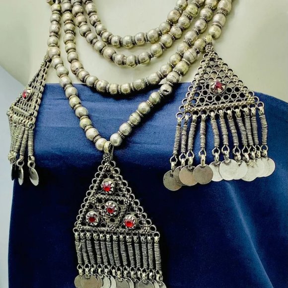 Beaded Layered Necklace, Silver Gypsy Vintage Necklace With Three Dangling - Picture 4 of 14